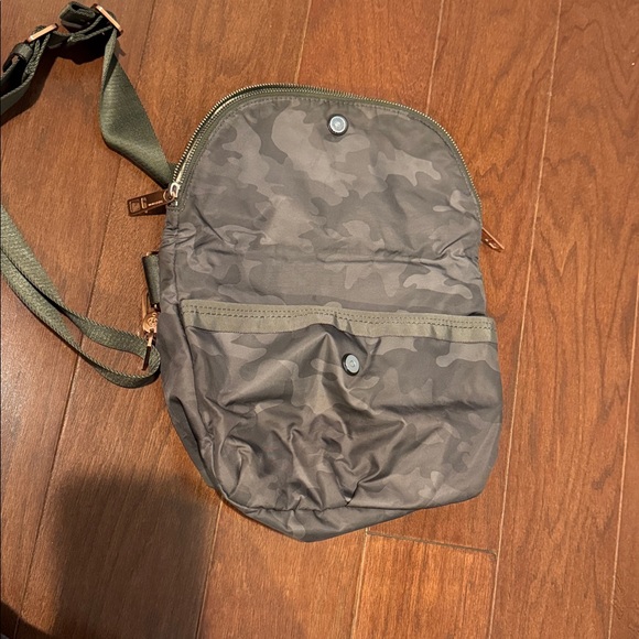 lululemon camo festival bag Buy All Night 5L Fragment Camo Lululemon All Night